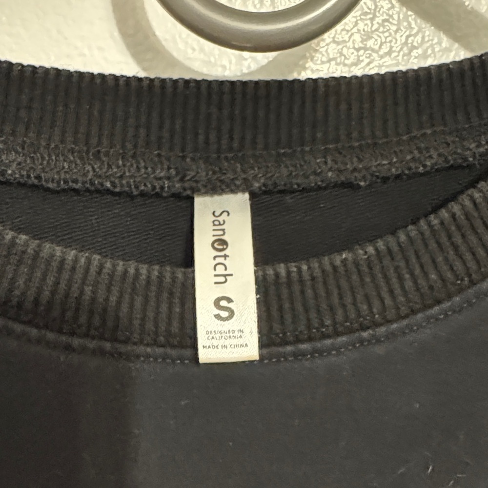 Classic Black Long Sleeve Cropped Sweatshirt - Picture 3 of 3